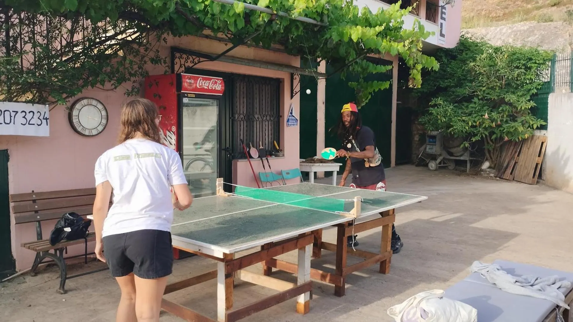 Oasis Hostel 希马拉