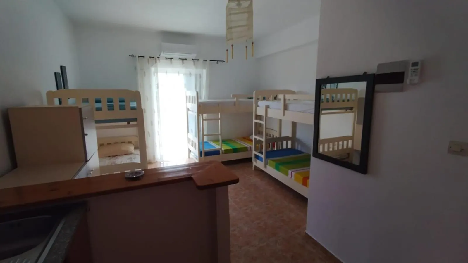 Oasis Hostel 希马拉