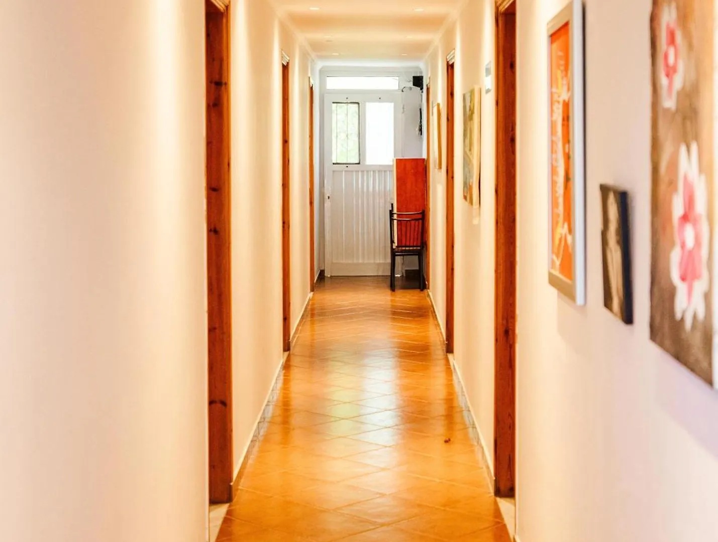 Oasis Hostel 希马拉 阿尔巴尼亚